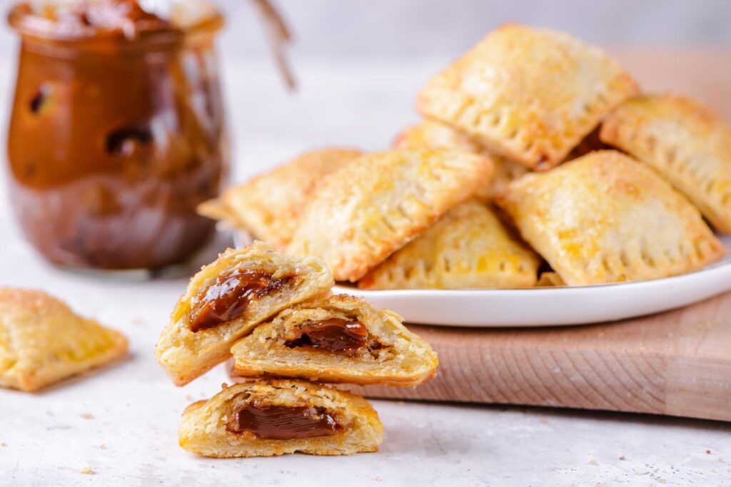 WHAT IS THE MOST COMMON FOOD IN THE DOMINICAN REPUBLIC? pastelitos